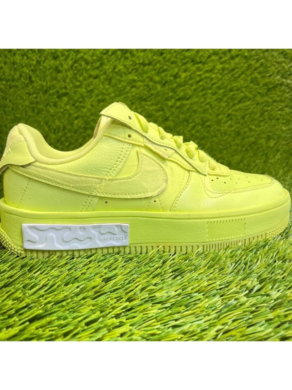 Nike Air Force 1 Fontanka Yellow Strike Womens Size 7 Athletic Shoes Sneakers
